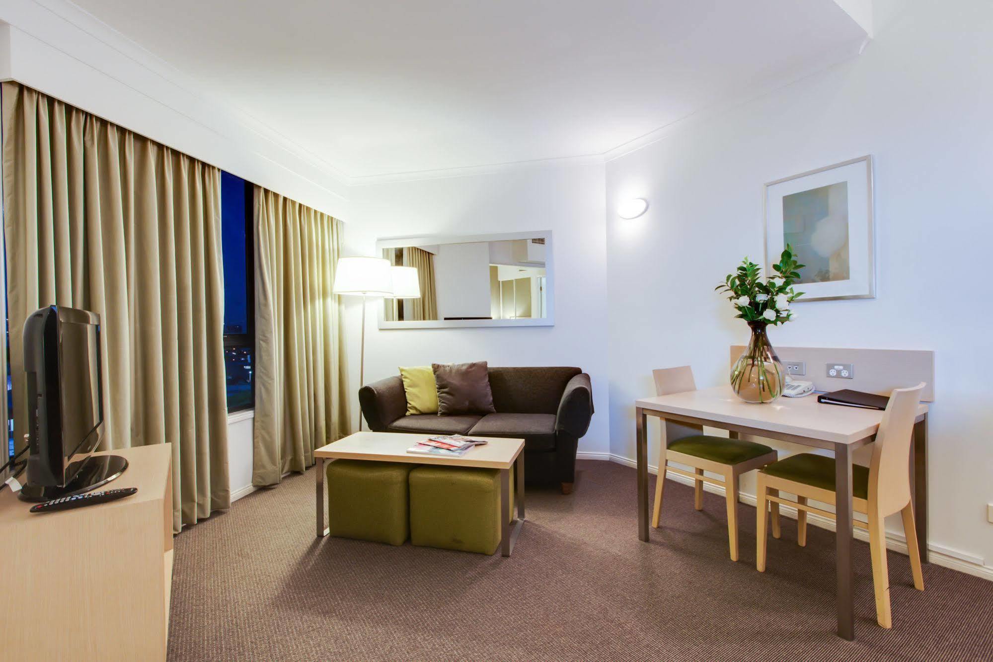 Oakbridge Hotel & Apartments Brisbane Dış mekan fotoğraf